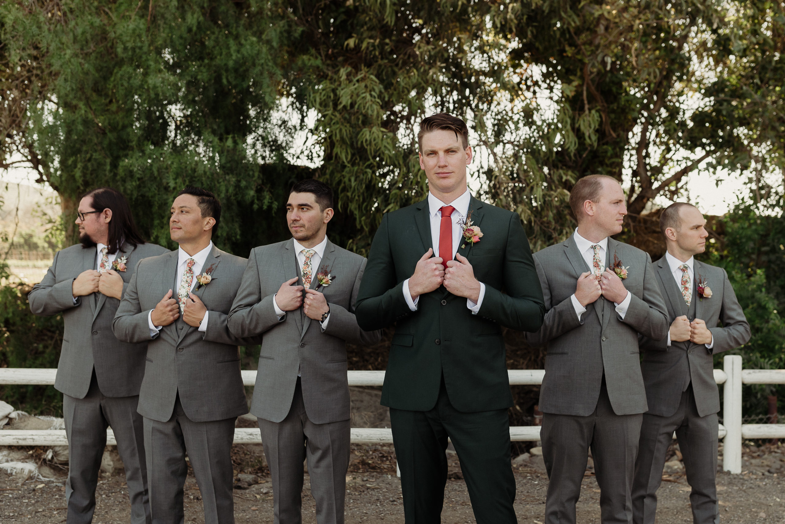 groom and groomsmen at the walnut grove weddings in moorpark