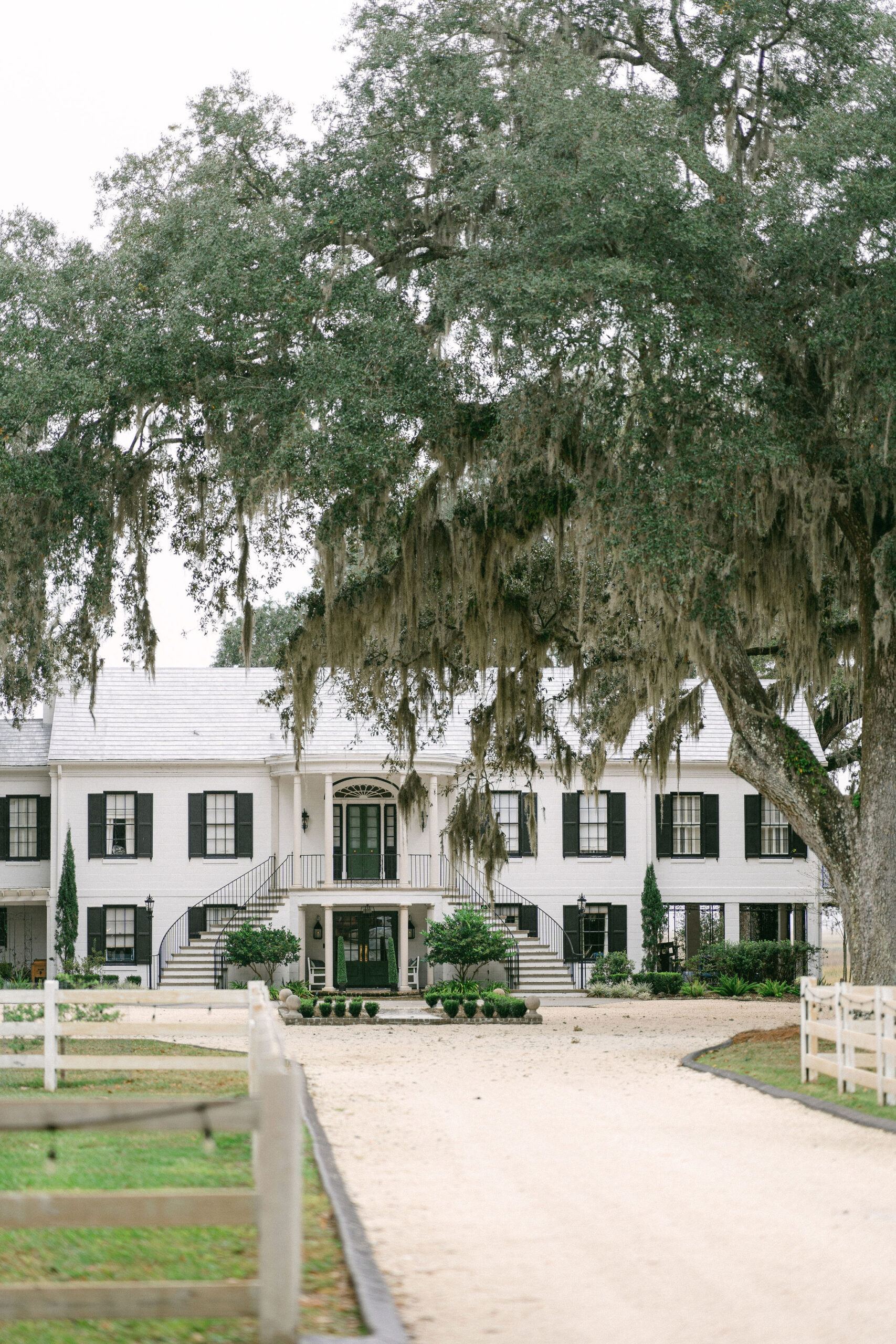 photograph of the house at HollyOaks on the Marsh captured by Savannah wedding photographer Magnolia West Photography